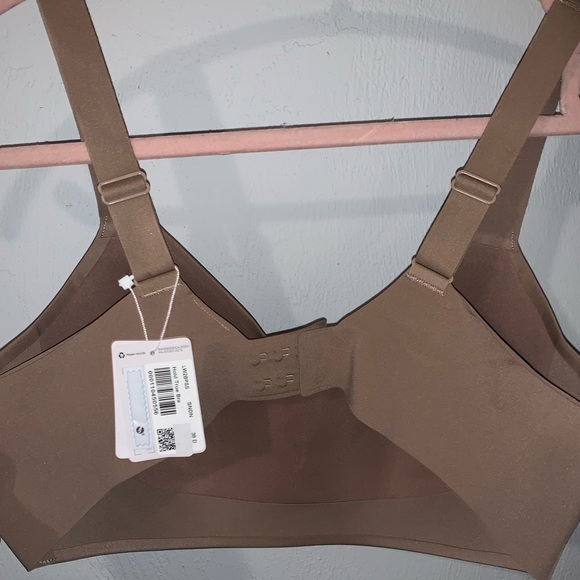LULULEMON HOLD TRUE BRA SOLD*** - Picture 5 of 8